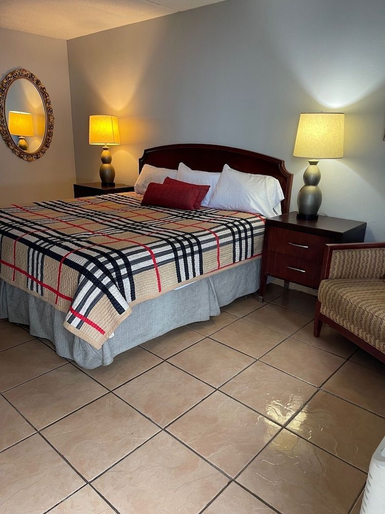 ANS Inn & Suites Deluxe Single Room, 1 Queen Bed, Non Smoking