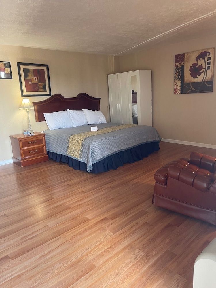 ANS Inn & Suites Deluxe Single Room, 1 Queen Bed, Non Smoking 18