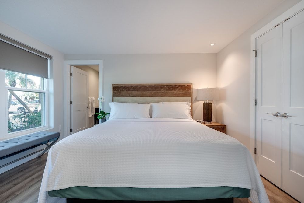 Deluxe Townhome, King, 3 Bedroom, Partial Ocean View, Private Bathroom