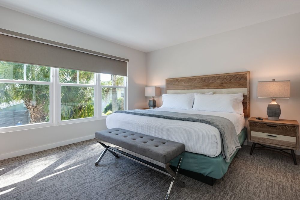 Luxury Townhome, 2 King and Queen, 3 Bedroom, Partial Ocean View, Private Bathroom