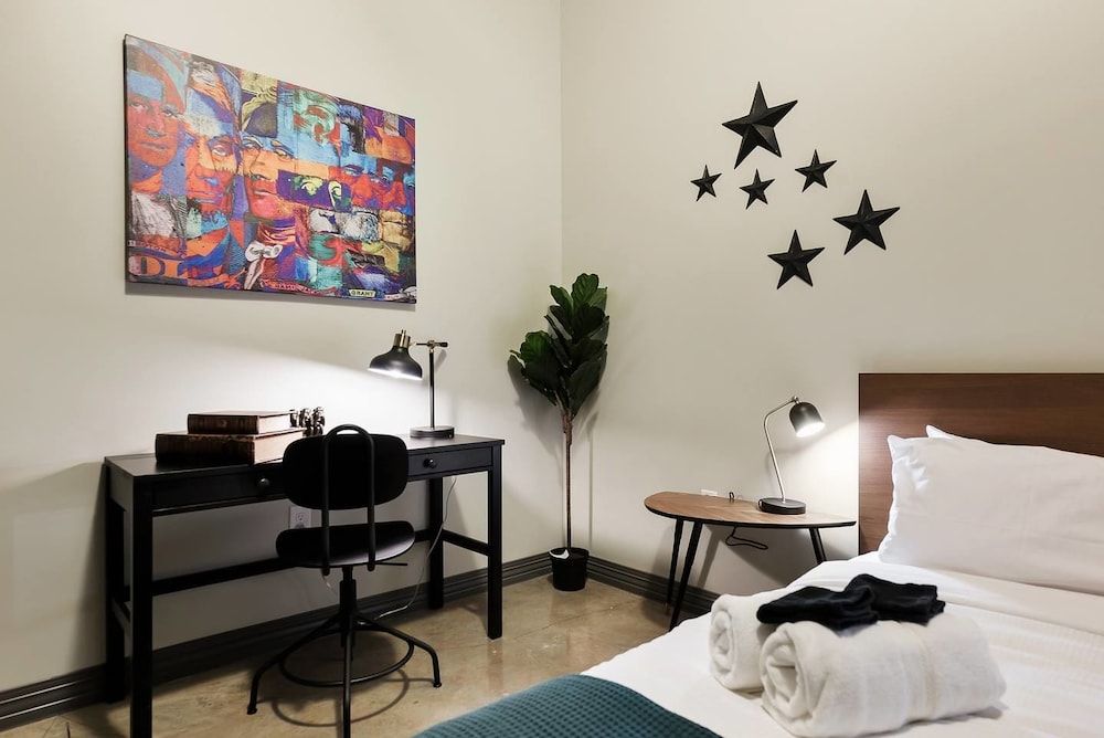 Apartment (3 Bedrooms)