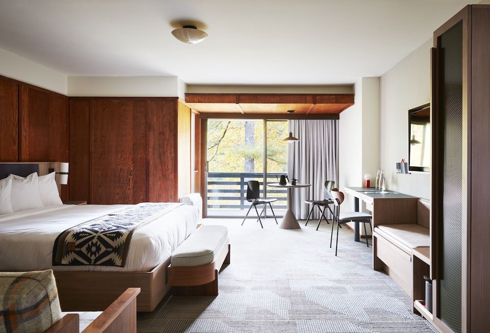 Deluxe Room, 1 King Bed
