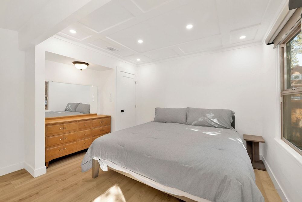 Vista Pines #234 House, Multiple Beds, Balcony, Mountain View (234) 2