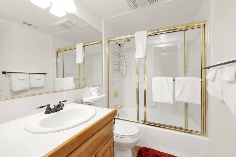 Sunny Side UP #1343 Condo, Multiple Beds, Balcony, Mountain View (1343) 8