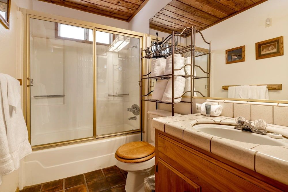 Popko's Place #1426 House, Multiple Beds, Patio, Mountain View (1426) 6