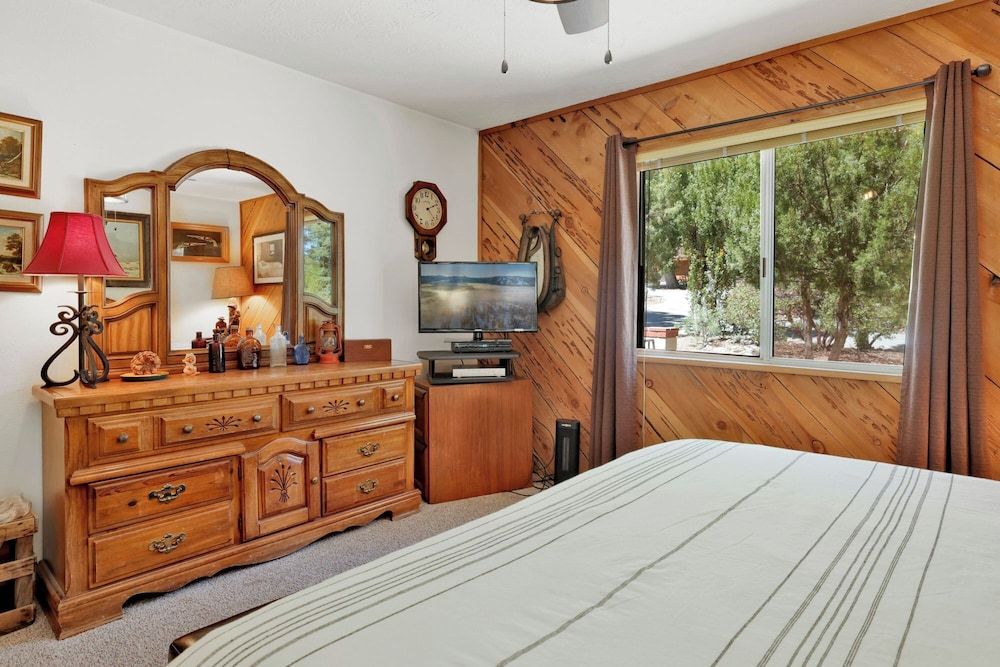 Popko's Place #1426 House, Multiple Beds, Patio, Mountain View (1426) 5