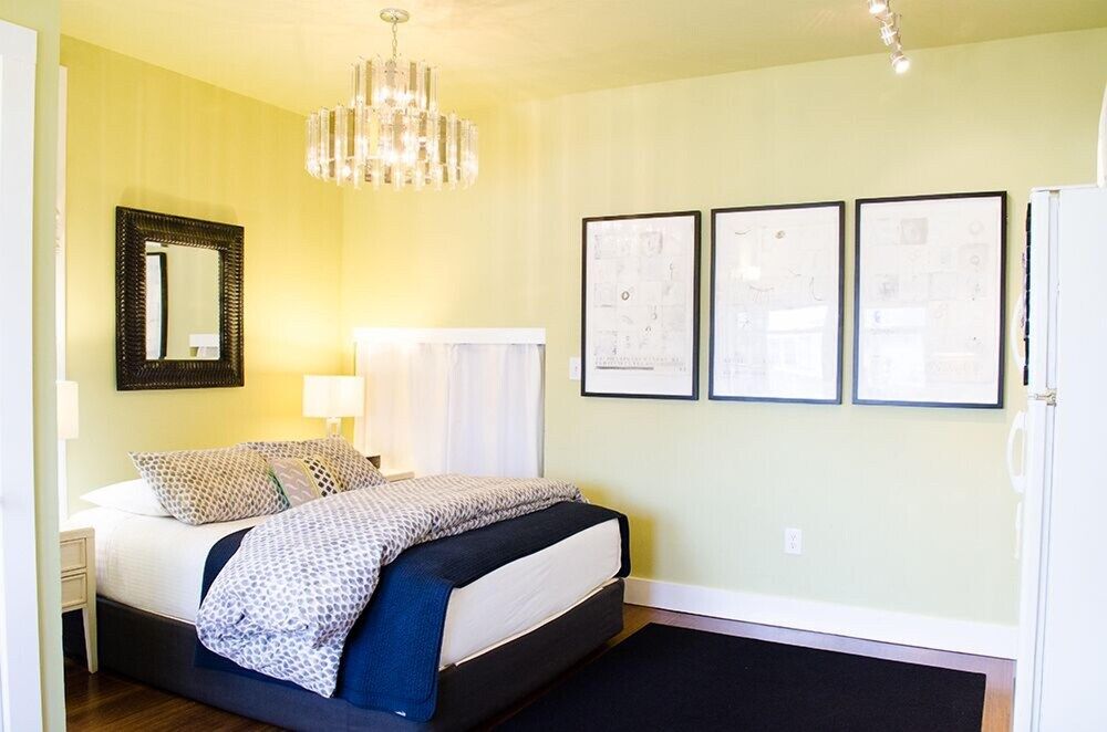 NO. 2 Story Suite