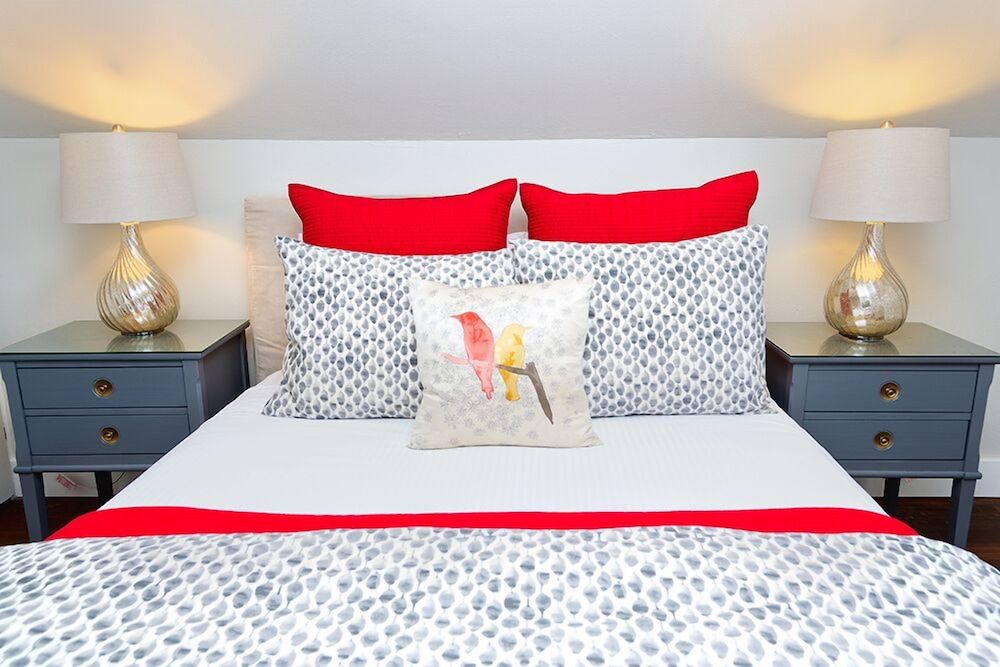 NO. 6 Treetop Suite