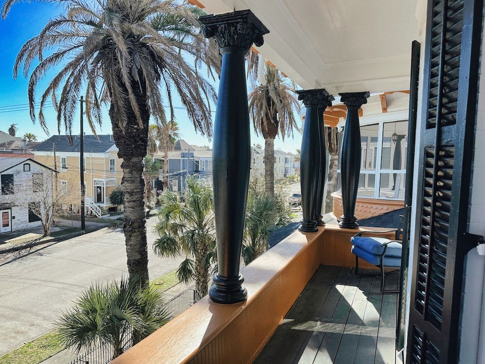 The Mansion on 17th Premium Double Room, Non Smoking, Balcony 5