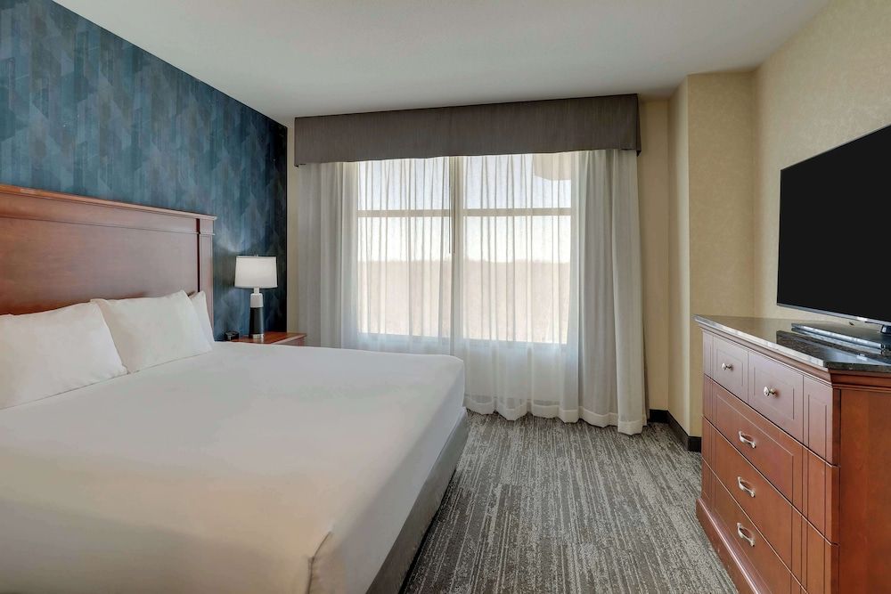 Suite, 1 King Bed, Refrigerator & Microwave (Upper Floor, 2 rooms)