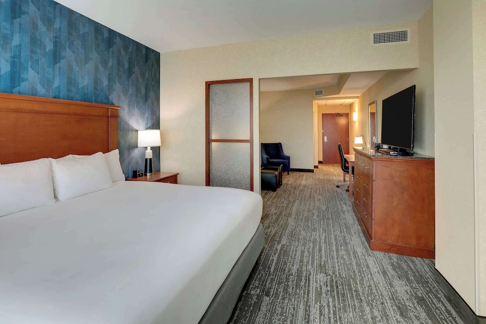 Deluxe Room, 1 King Bed with Sofa bed, Refrigerator & Microwave