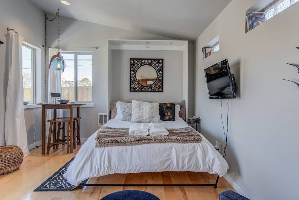 House (4 Bedrooms)