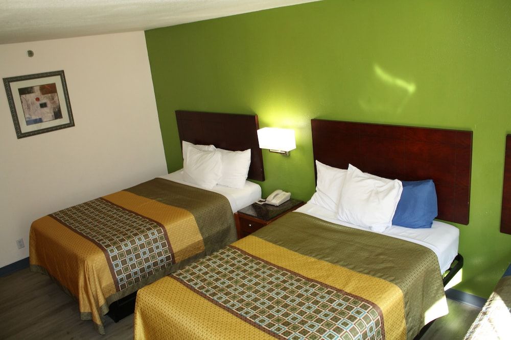 Basic Triple Room