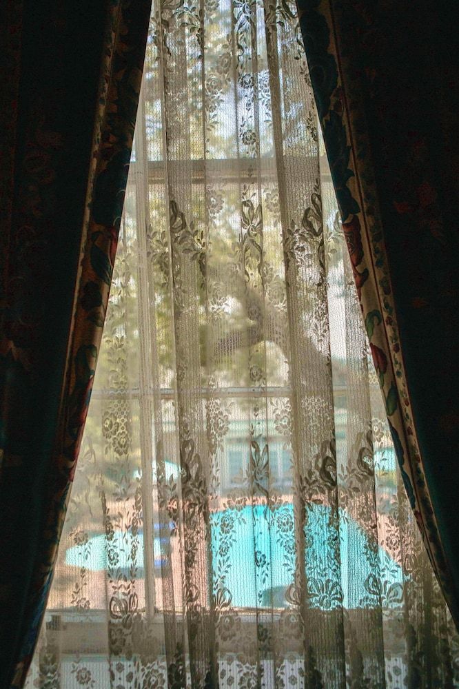 Anchuca Historic Mansion & Inn Davis Room #5 8