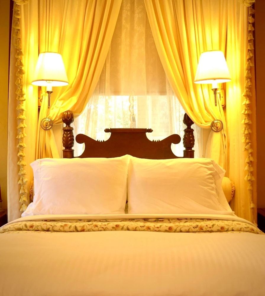 Wilson Room #10