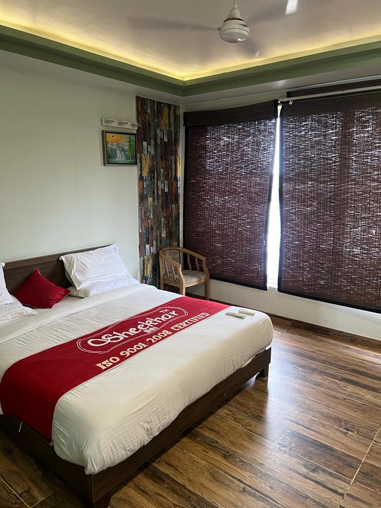 Hotel Raj Shikhar DELUXE(3X) 5