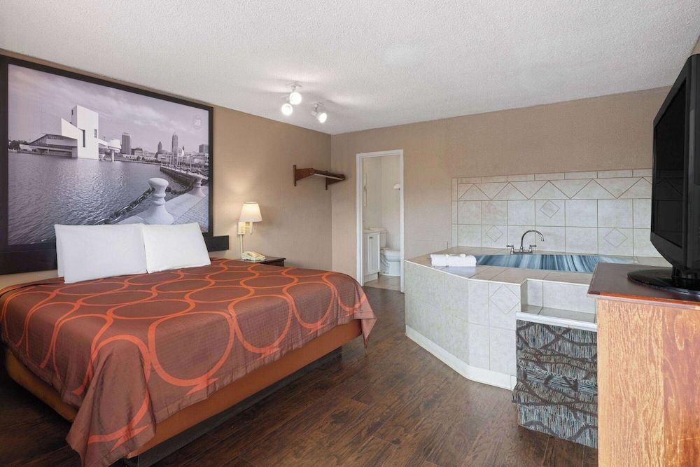 Deluxe Room, 1 King Bed, Smoking
