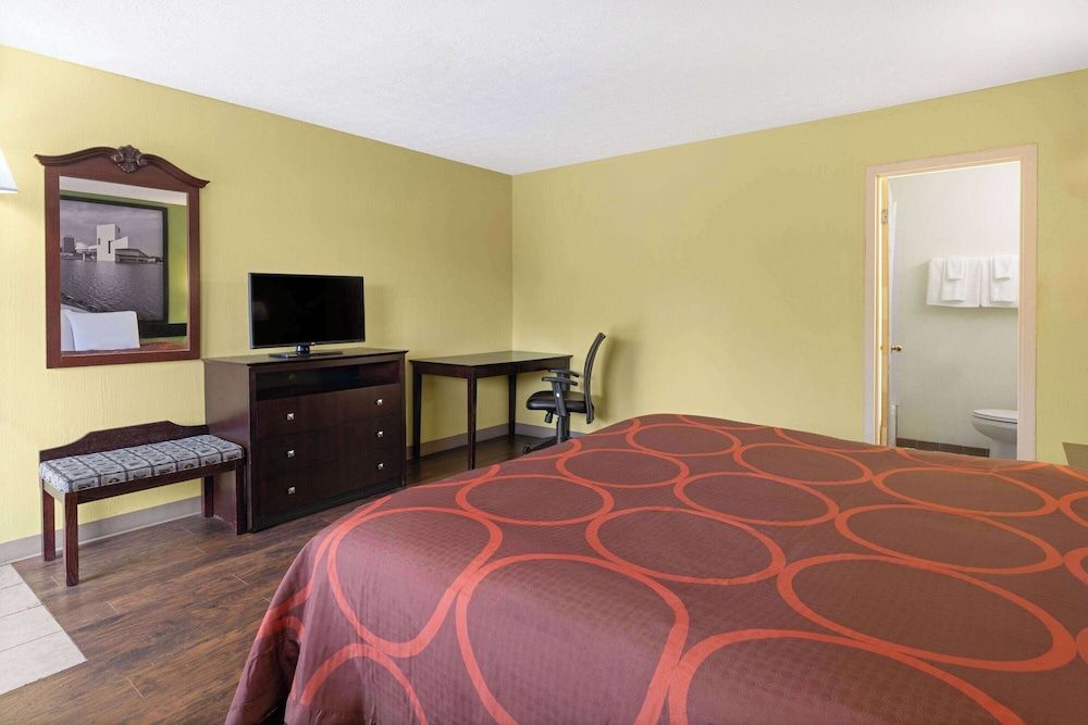 Room, 1 King Bed, Non Smoking
