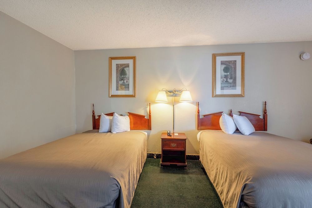 Royal Holiday Motel By Belvilla Gallup I-40 Room, 2 Double Beds, Non Smoking 4