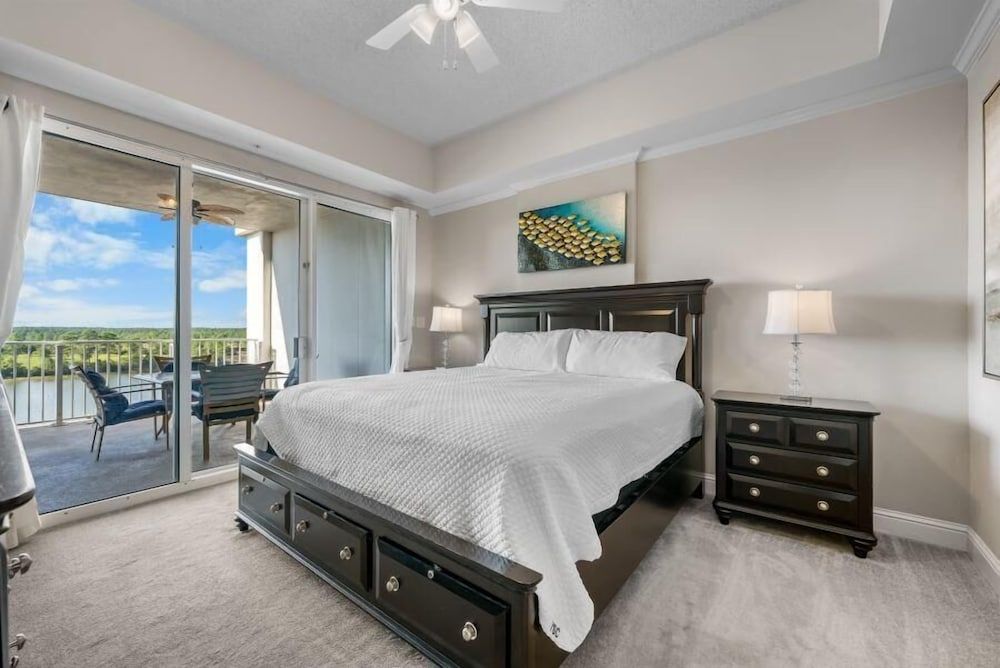 Condo, Multiple Beds (Wharf 521)