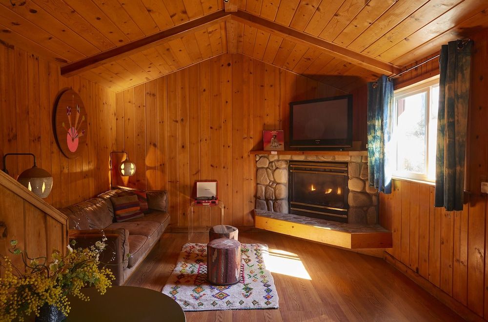 Ojai Rancho Inn Superior Room, 1 King Bed, Bathtub 4