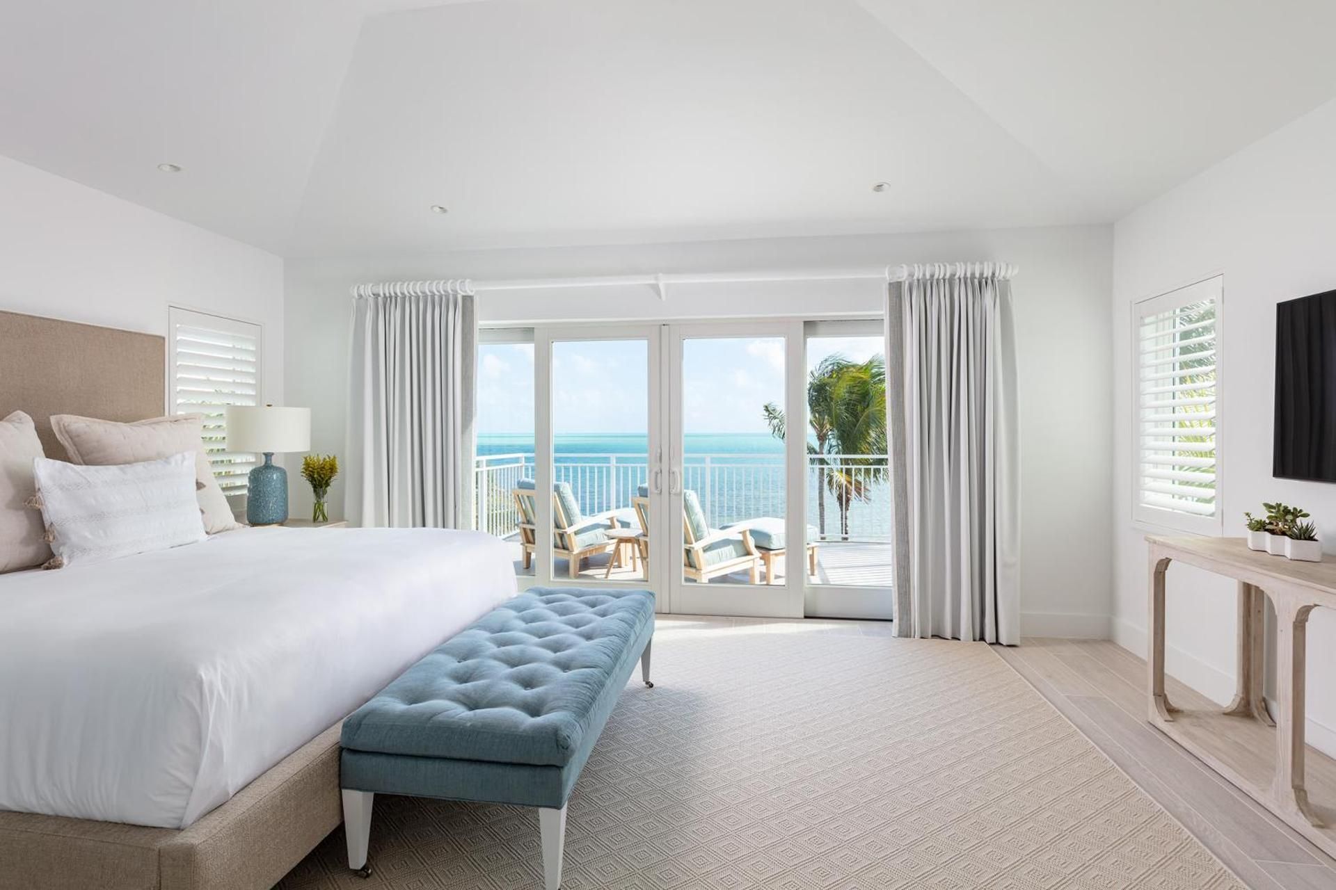 Four-Bedroom Villa with Premium Ocean Views & Bunk beds