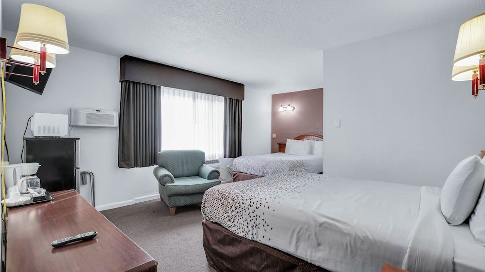 Standard Room, 2 Queen Beds, Non Smoking