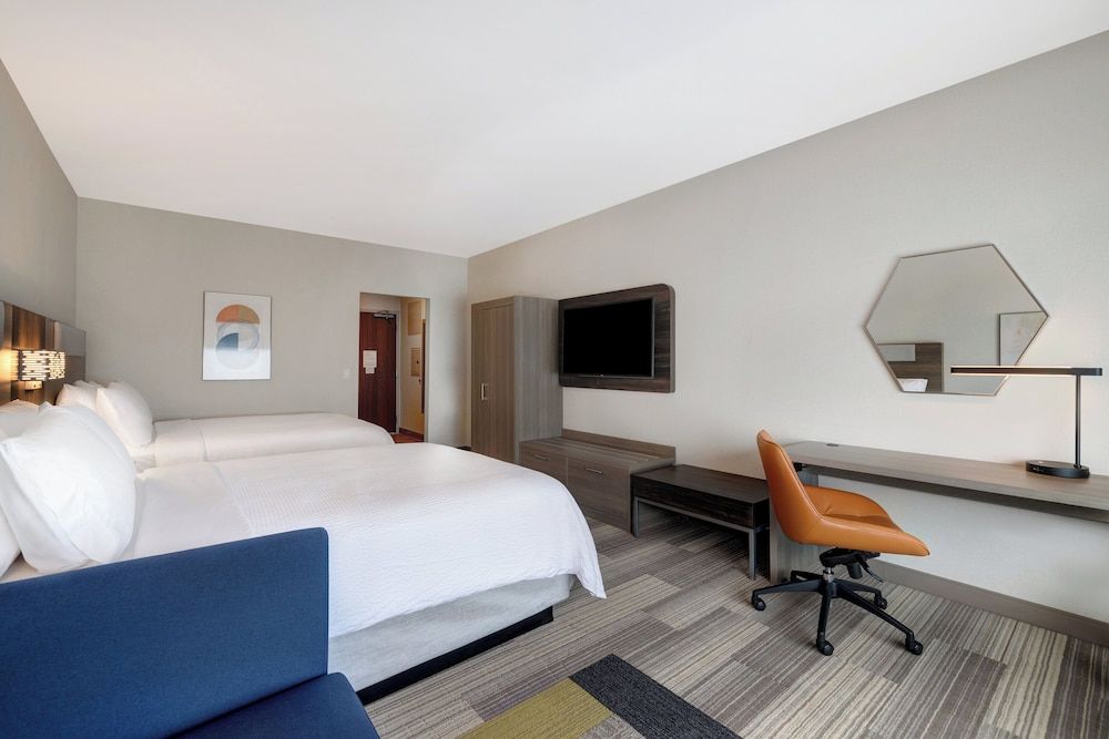 Suite, 2 Queen Beds, Accessible, Non Smoking