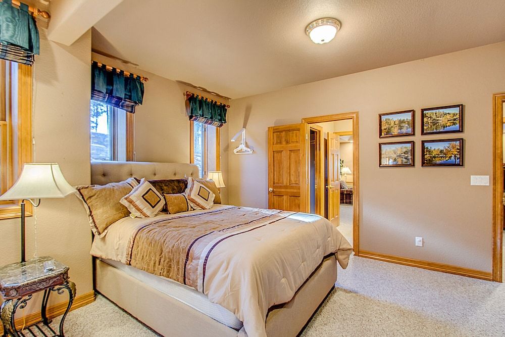 Apartment (3 Bedrooms)