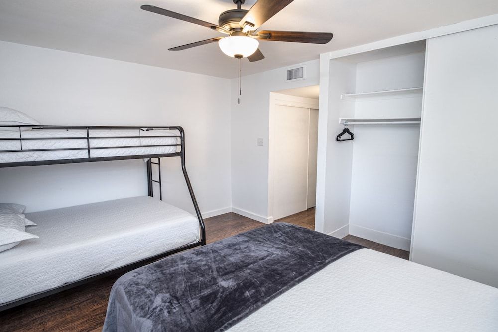 Apartment (2 Bedrooms)