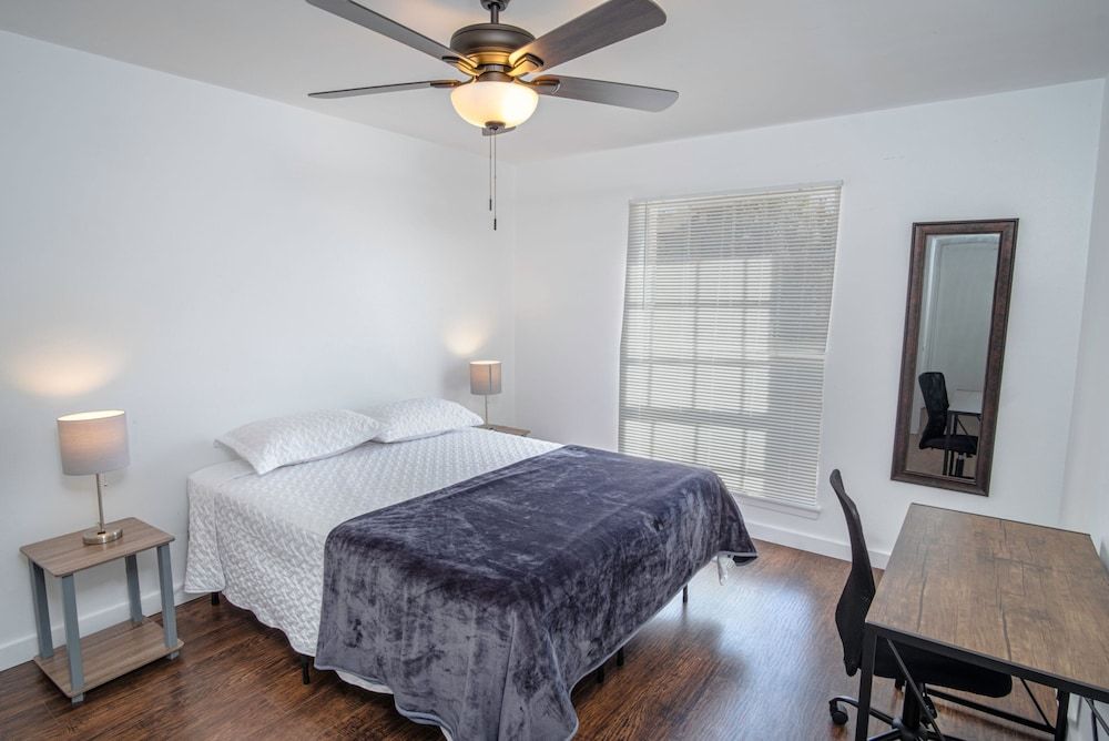 Apartment (2 Bedrooms)