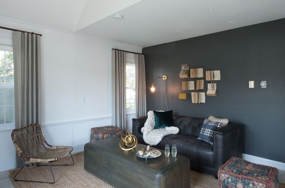 The Coonamessett Double Queen Suite 5