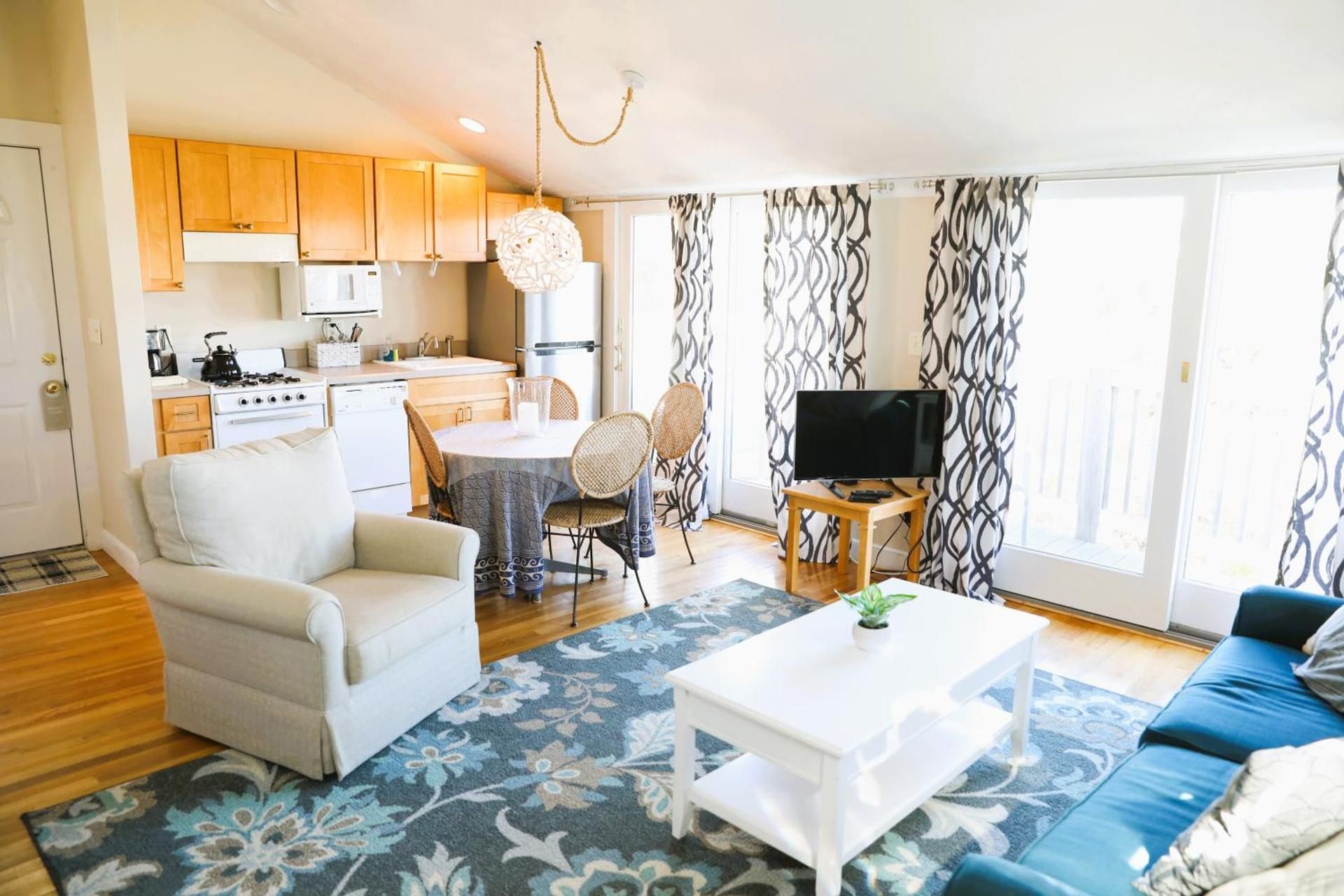 One Bedroom Suite with Balcony, Kithcenette, and Partial Ocean View 2