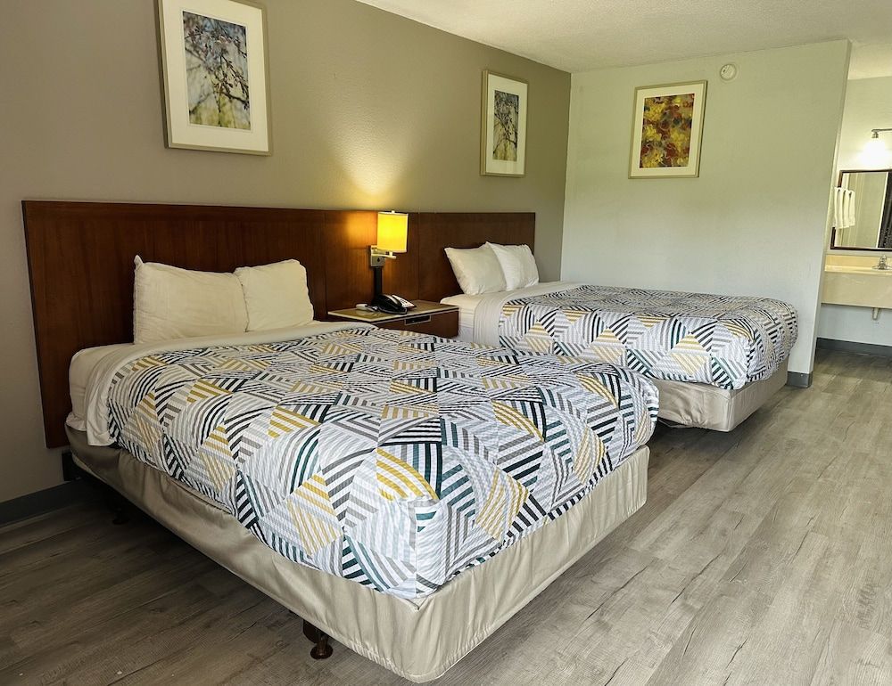 Motel 6 Forrest City, AR