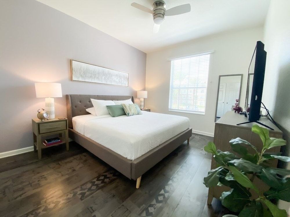 Condo, 3 Bedrooms