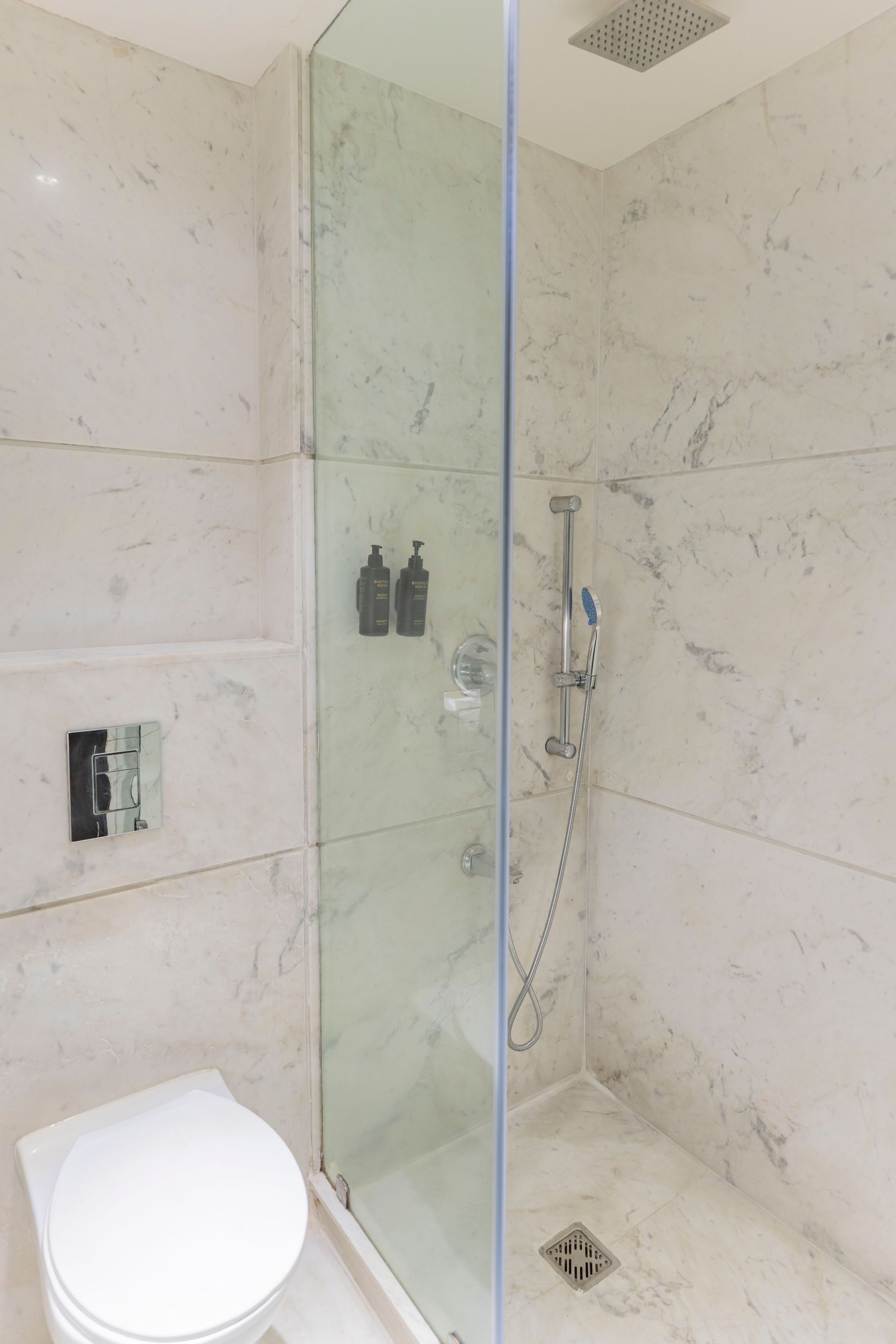 Ahuja Residency Sage Deluxe Room 7