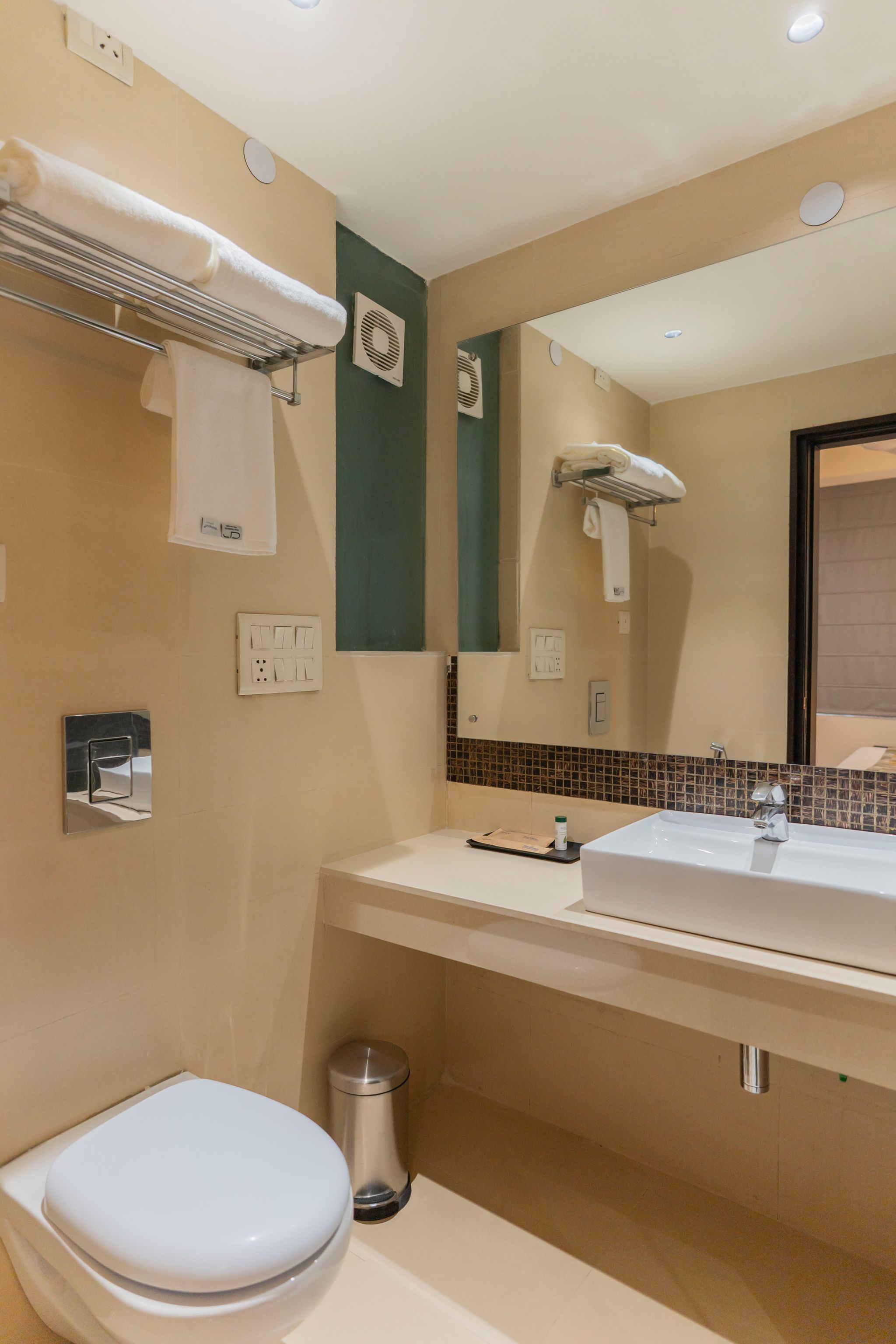 Ahuja Residency Sage Deluxe Room 8