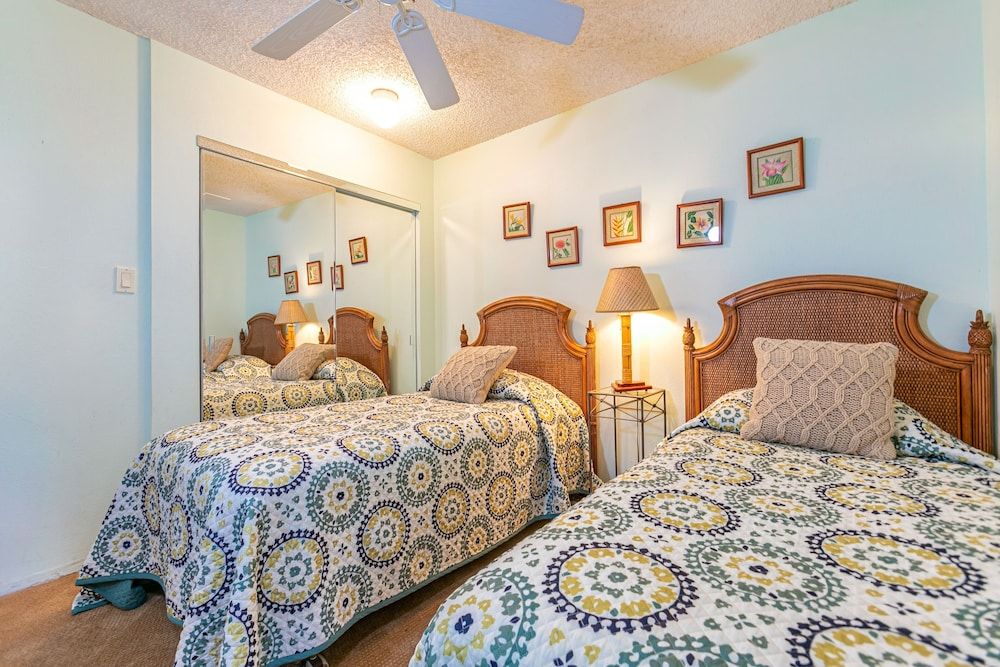Condo, 2 Bedrooms