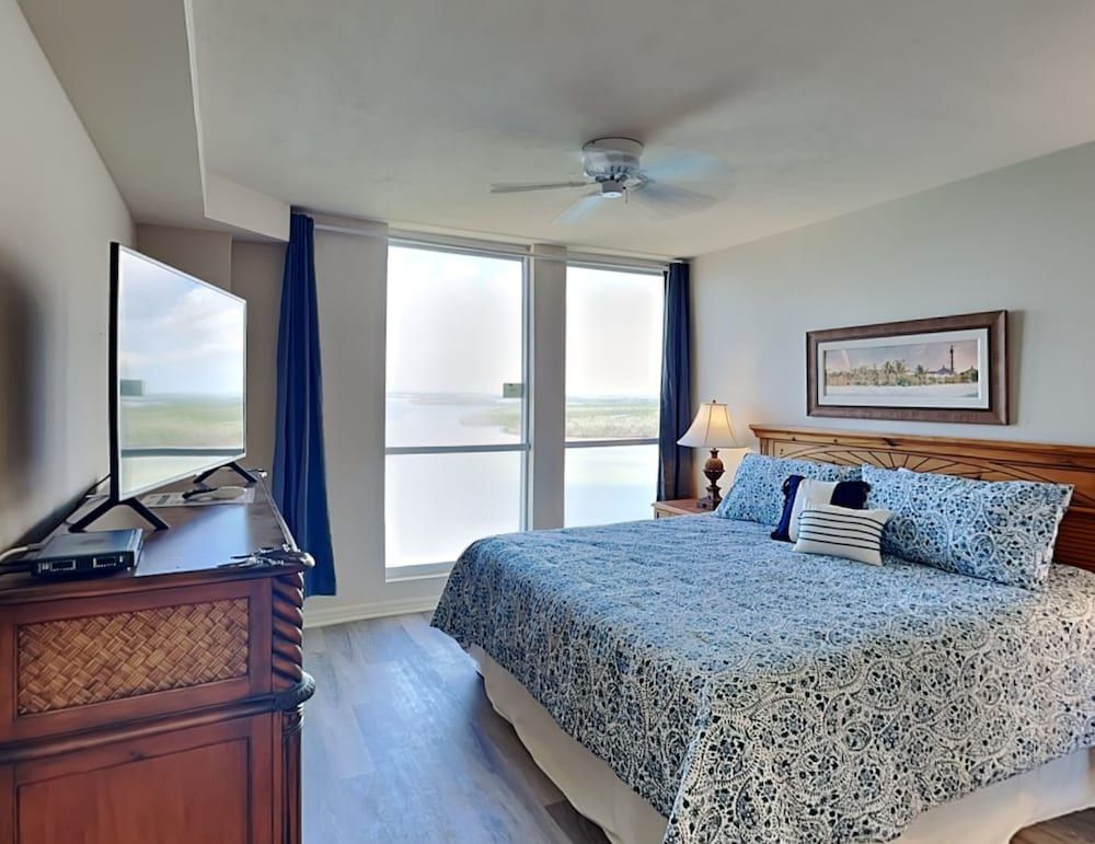 Condo, 1 King Bed with Sofa bed, Private Pool (#1105 - No Pets Allowed)