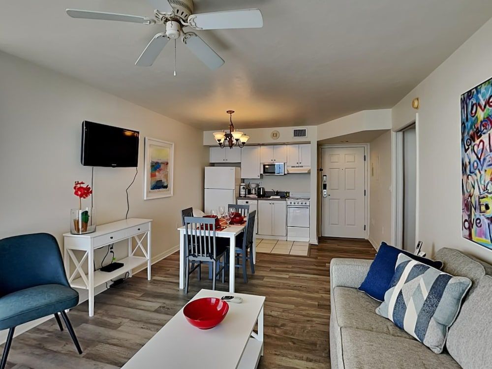 Lovers Key Resort by VTrips