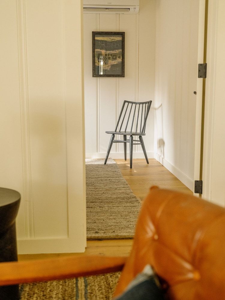 Dawn Ranch Grove Two Bedroom Cottage - 2 Queens - 1 Bath 5