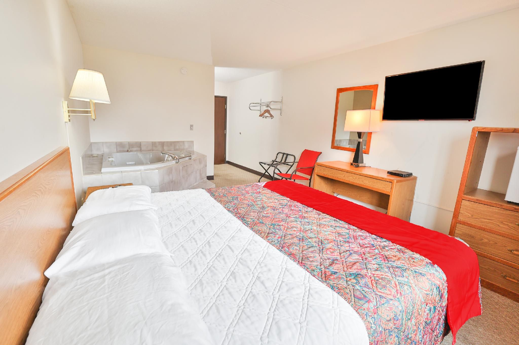 King Bed with Jetted Tub