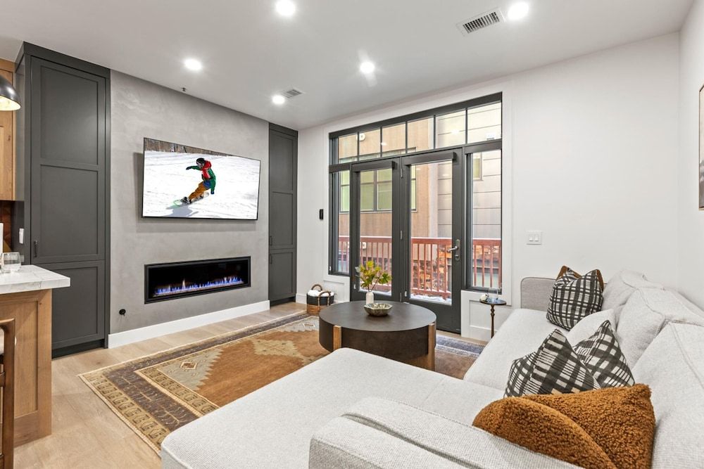 Lift Lodge 2 Bedrooms LLC103 by KBM Condo (2 Bedrooms) 14