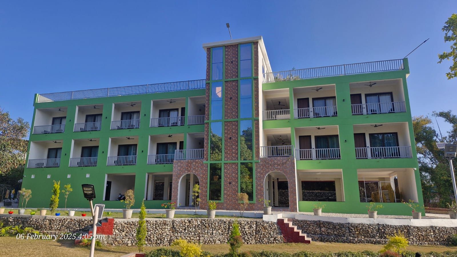 The Gooseneck Hotel and Restaurant