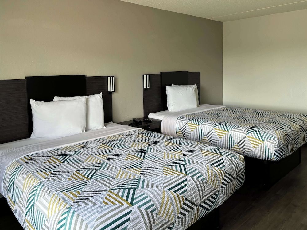 Motel 6 Richmond, KY – EKU Campus Area Standard Room, 2 Double Beds, Non Smoking