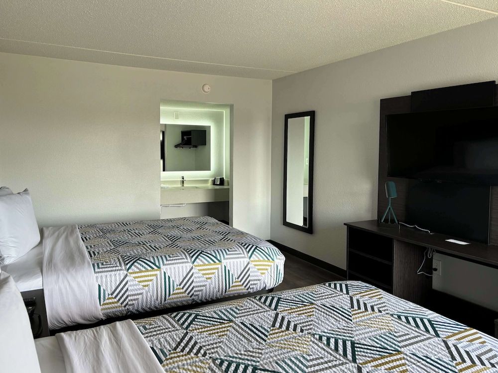 Motel 6 Richmond, KY – EKU Campus Area Standard Room, 2 Queen Beds, Non Smoking