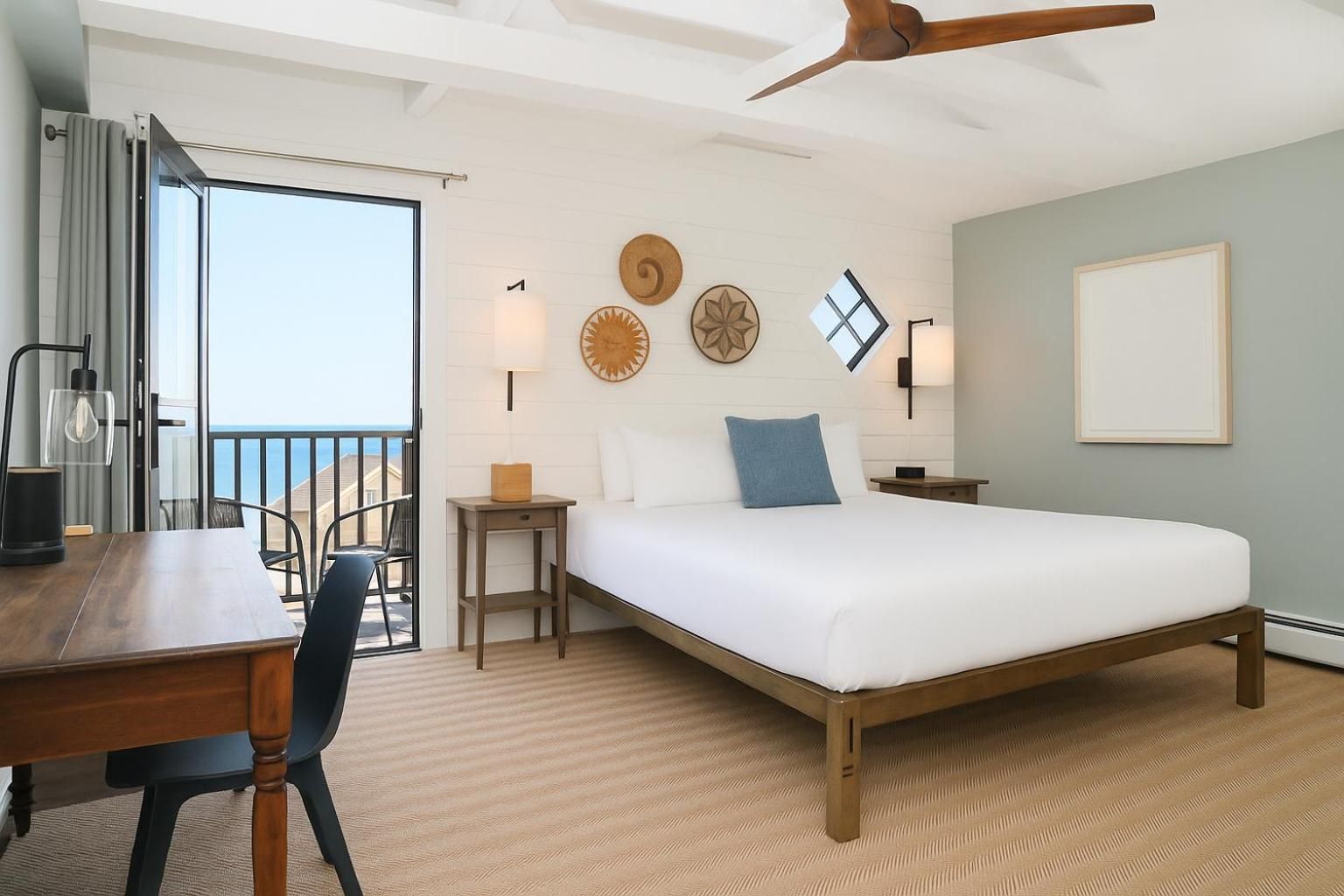 Deluxe King Room with Balcony