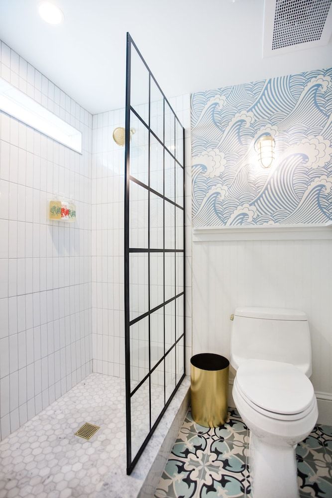 ARRIVE Wilmington Standard Suite, 1 Queen Bed with Sofa bed, Courtyard View (Suite) 4