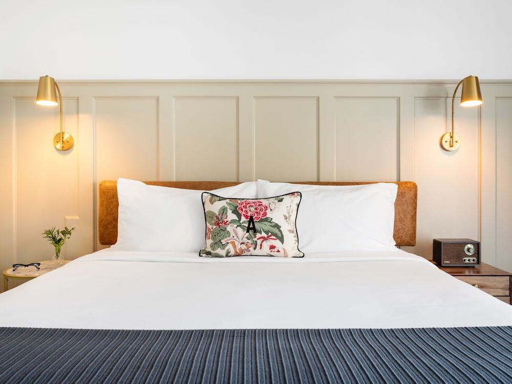 ARRIVE Wilmington Standard Room, 1 King Bed (King Room) 3