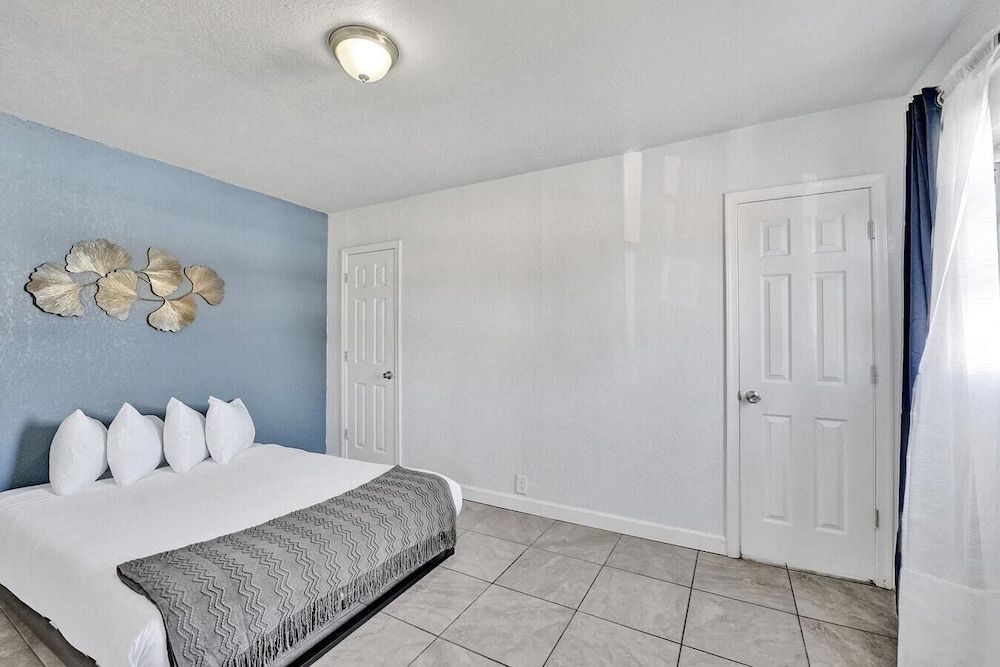 Apartment (1 Bedroom)